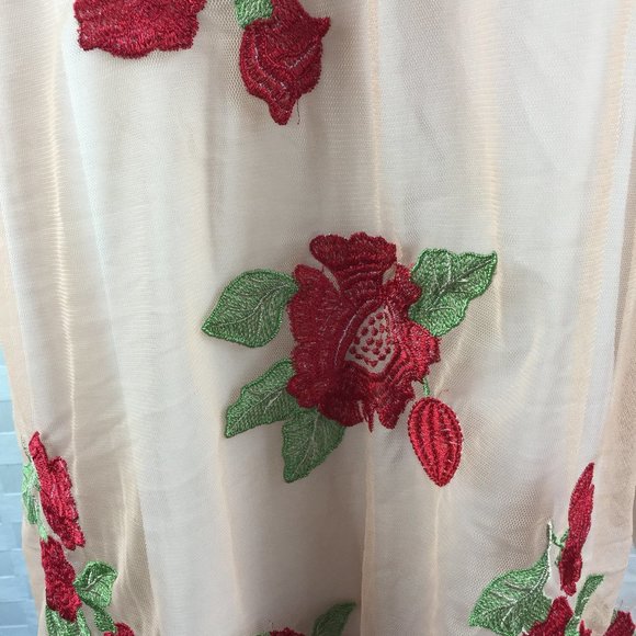 ❗️SOLD ❗️LC Conrad Snow White Apple Top, Size M - Picture 3 of 6